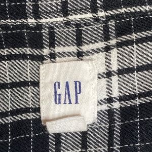Black and white GAP flannel.